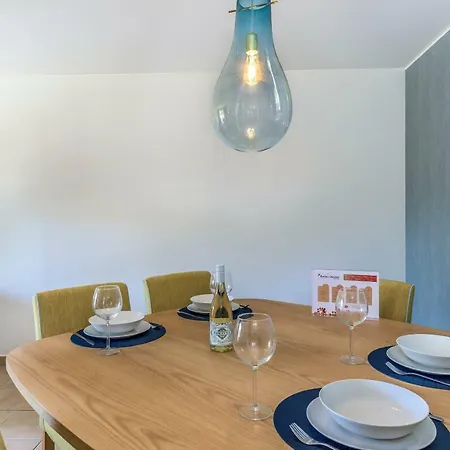 Flh Garden Flat דירה