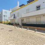 Flh Garden Flat Апартаменты